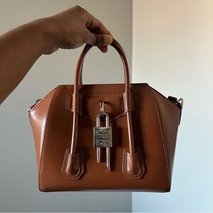 Givenchy Antigona Lock Bag – Brown Leather – Lock – Excellent Condition.